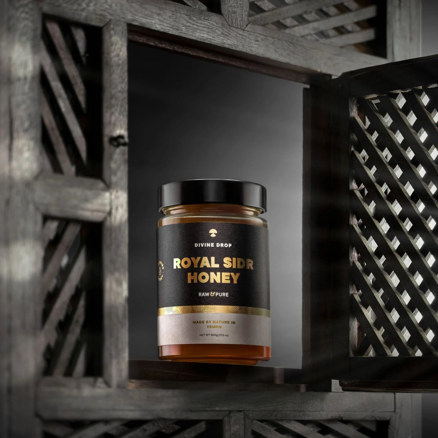 DivineDrop Yemeni Sidr Honey Jar Displayed in a Luxury Kitchen Setting.
